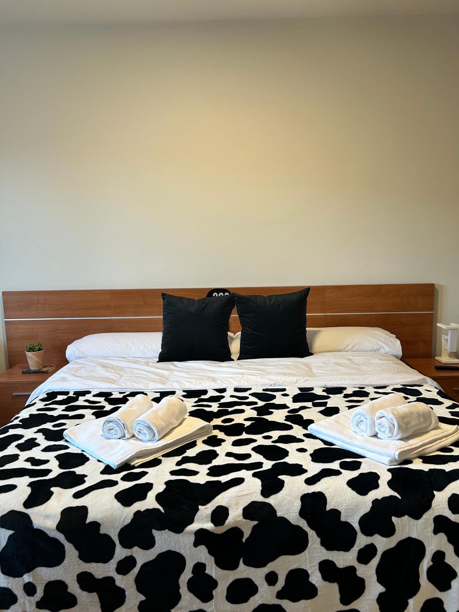 Bicis & Vacas Hotel La Pola de Gordon Ngoại thất bức ảnh