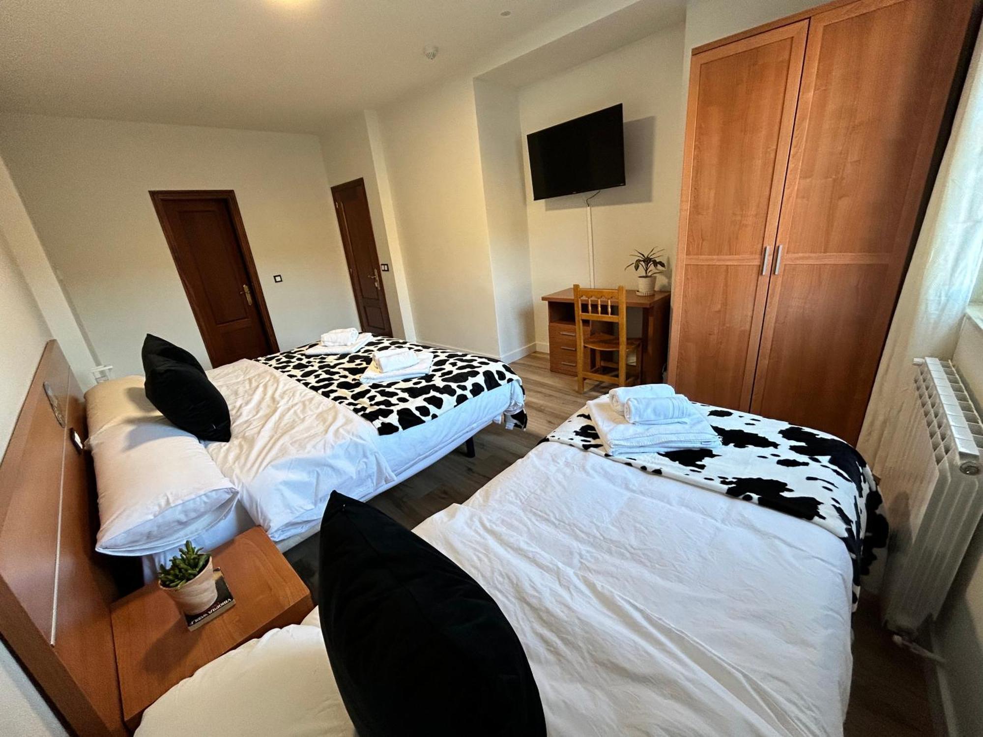 Bicis & Vacas Hotel La Pola de Gordon Ngoại thất bức ảnh