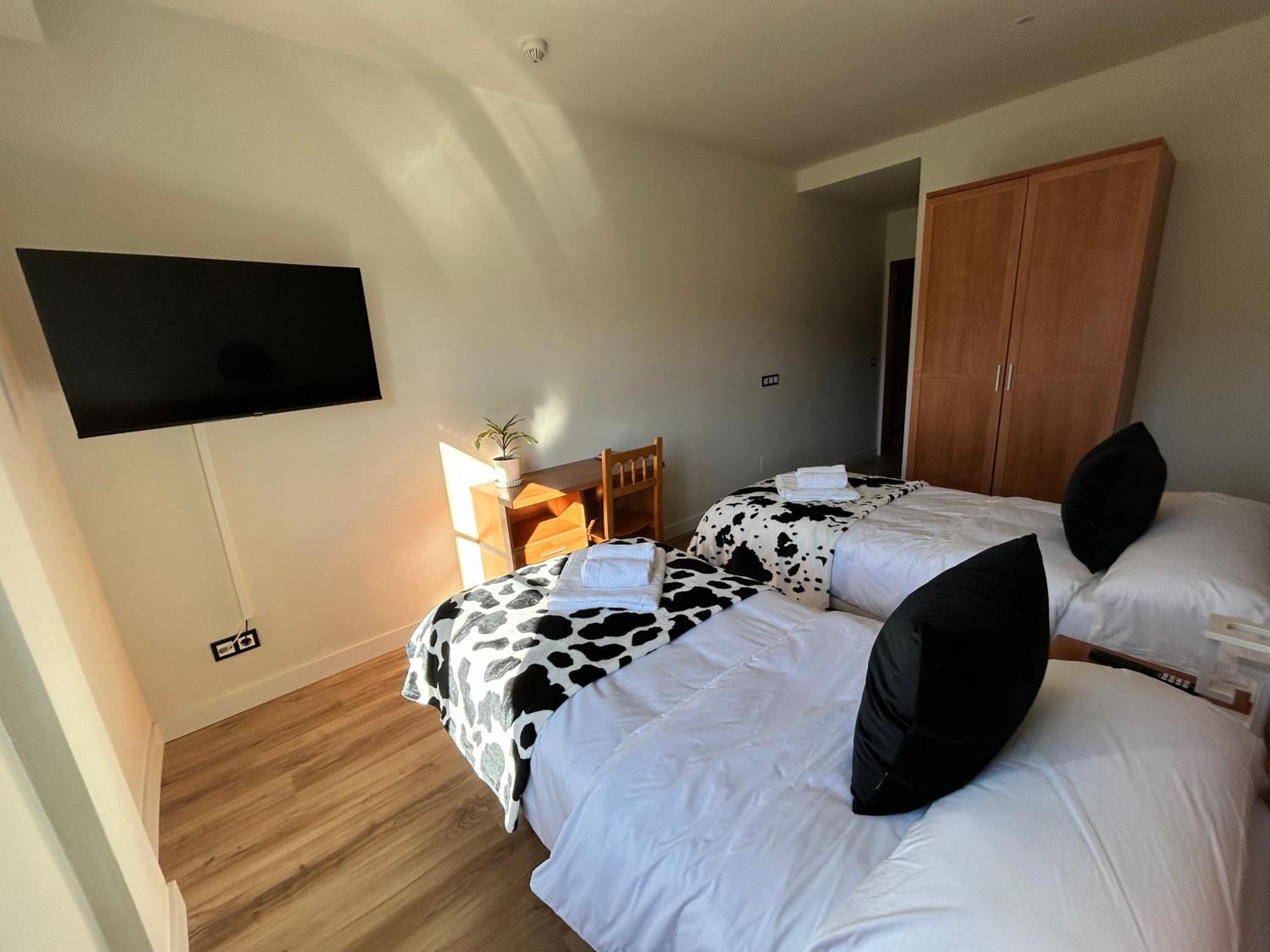 Bicis & Vacas Hotel La Pola de Gordon Ngoại thất bức ảnh